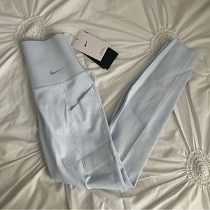 NWT Nike Universa Leggings